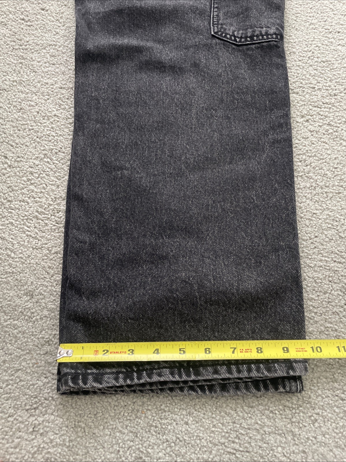 Levi's Premium 568 Loose Cargo Gray Jeans Men’s Tag Size 38x32 Measures 40X32