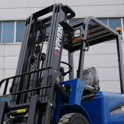 New 1.5 Ton Rated Capacity TYPHON Electric Forklift Lifter w Side Shift, 3 Stage