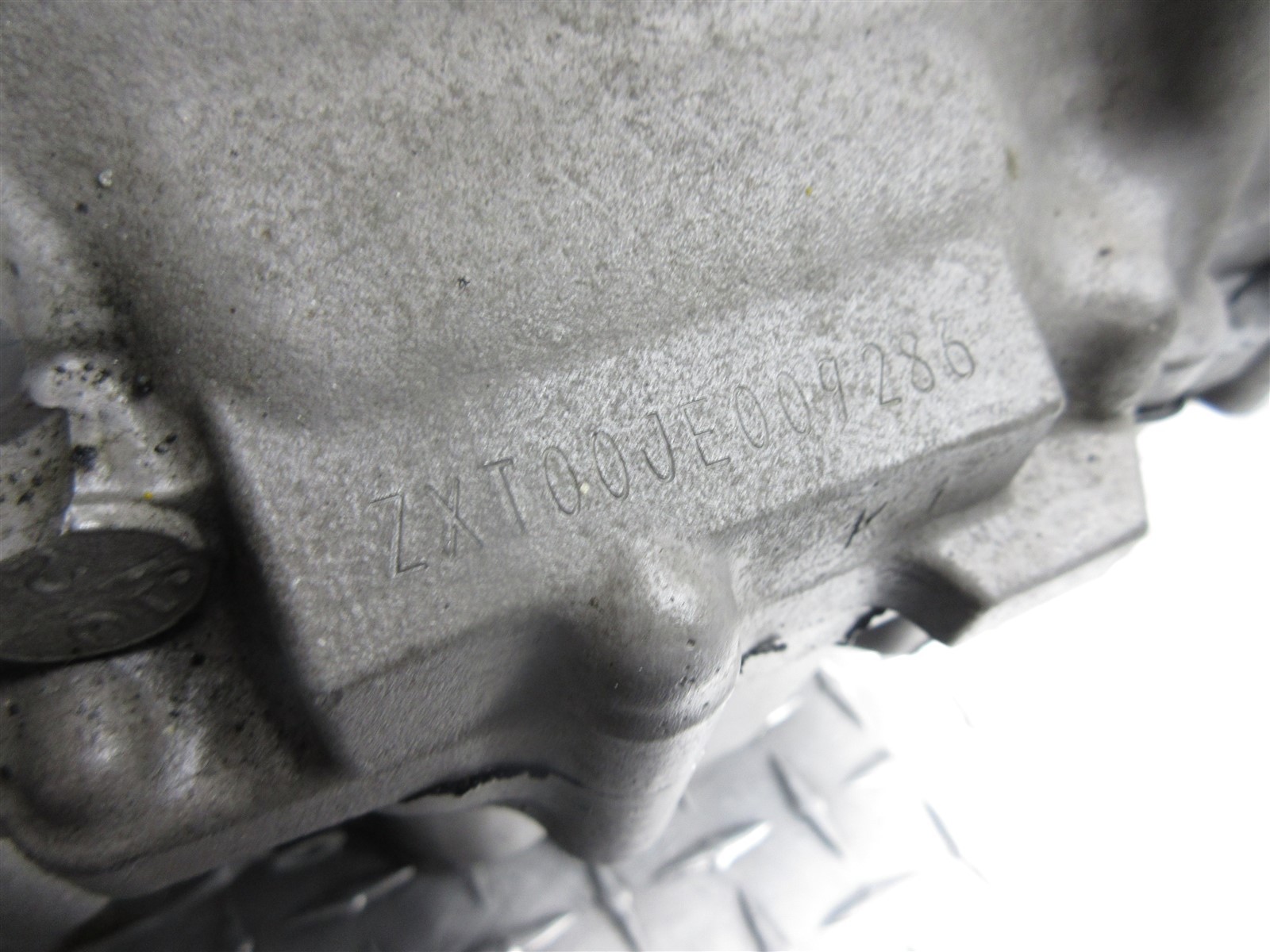 2012 11-15 Kawasaki ZX10R ZX1000 ZX10 Crankcase Case Engine Motor Block Piston