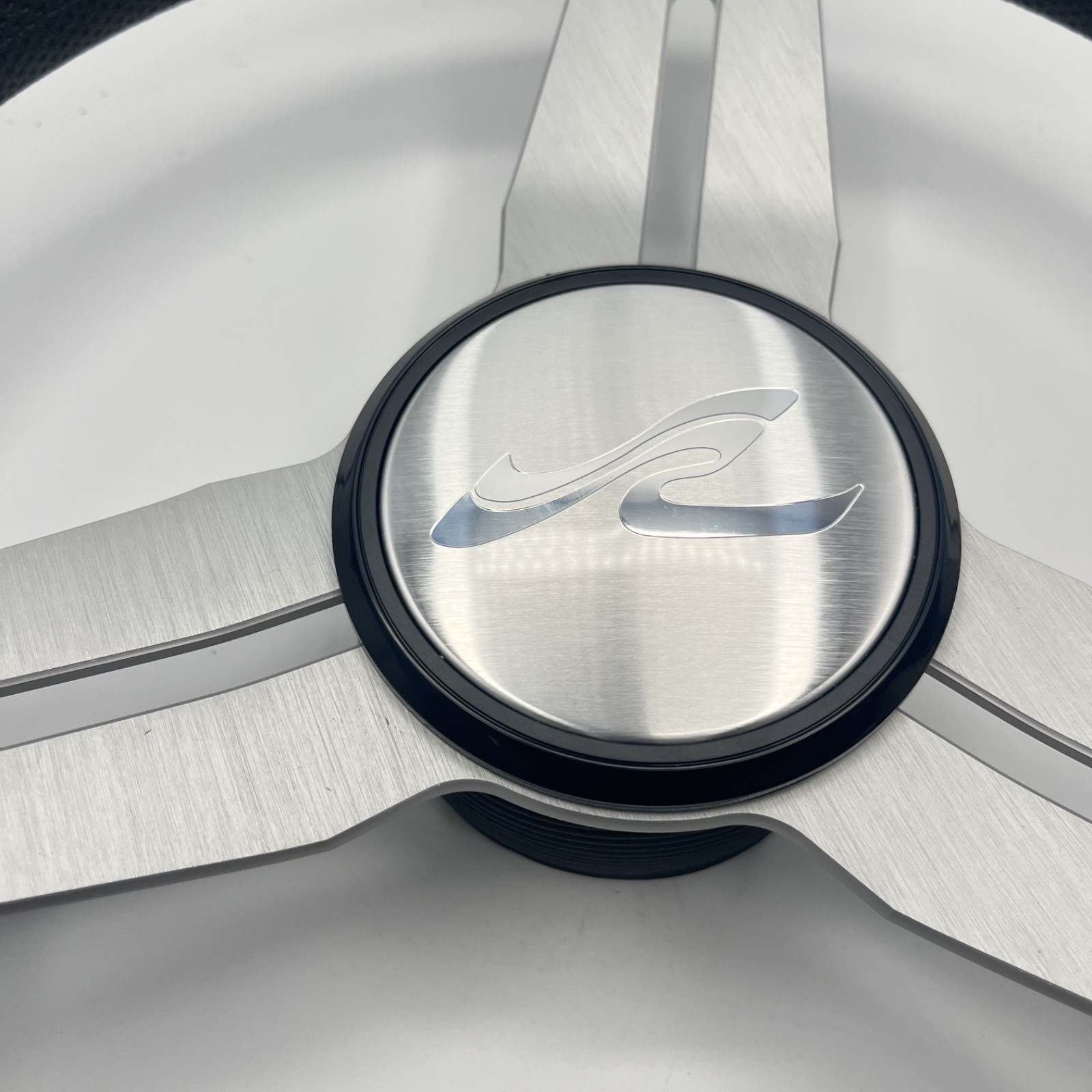 Model 15 Marine Steering Wheel Brush Alum Spokes | Sea Ray Boats Logo | KEYED