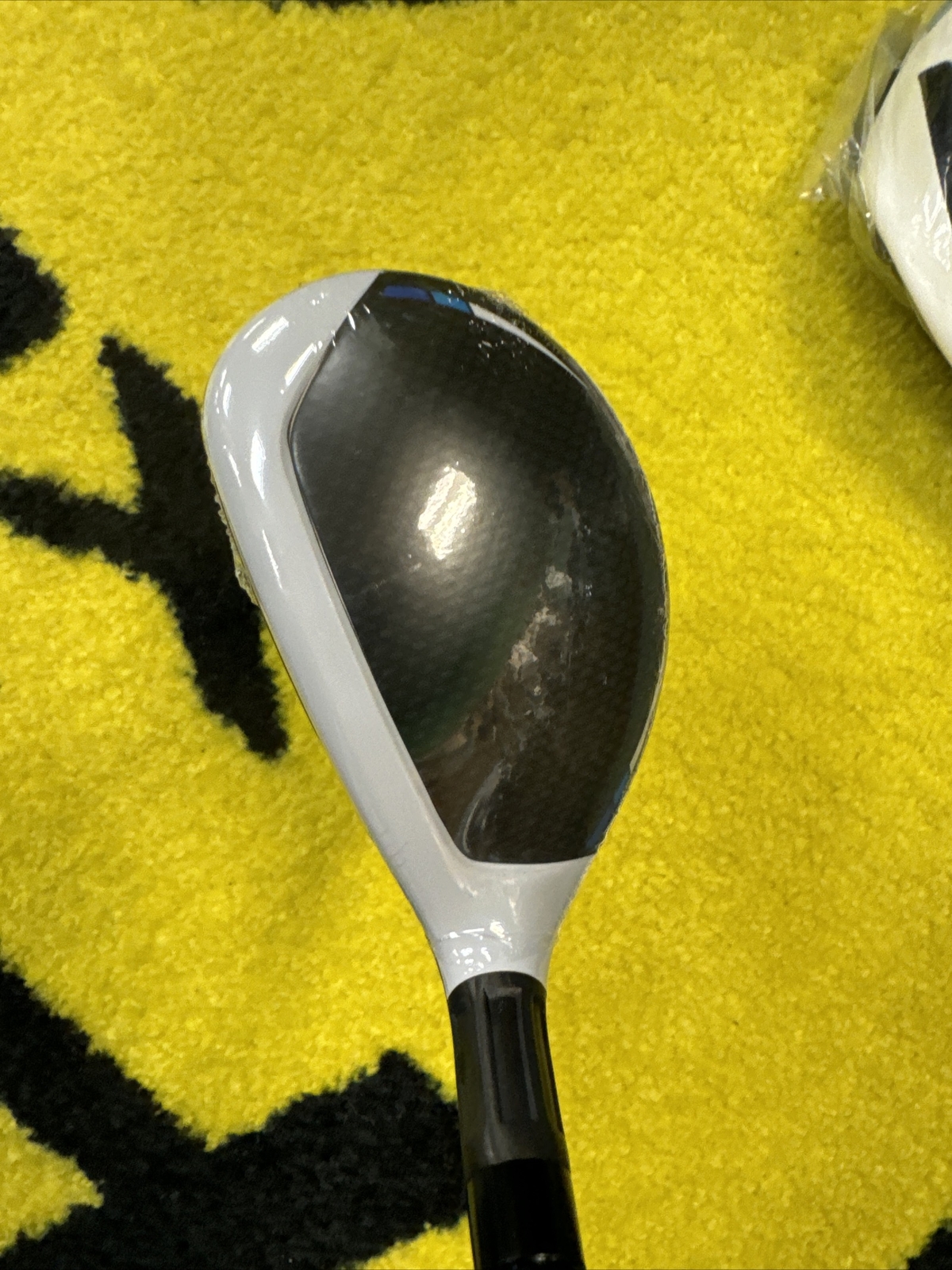 TaylorMade Golf SIM2 Max Hybrid Rescue Club, #4 H 22* Graphite Stiff