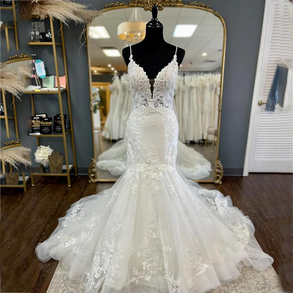 Sexy Mermaid Wedding Dresses Spaghetti Straps Backless Lace Applique Bridal Gown