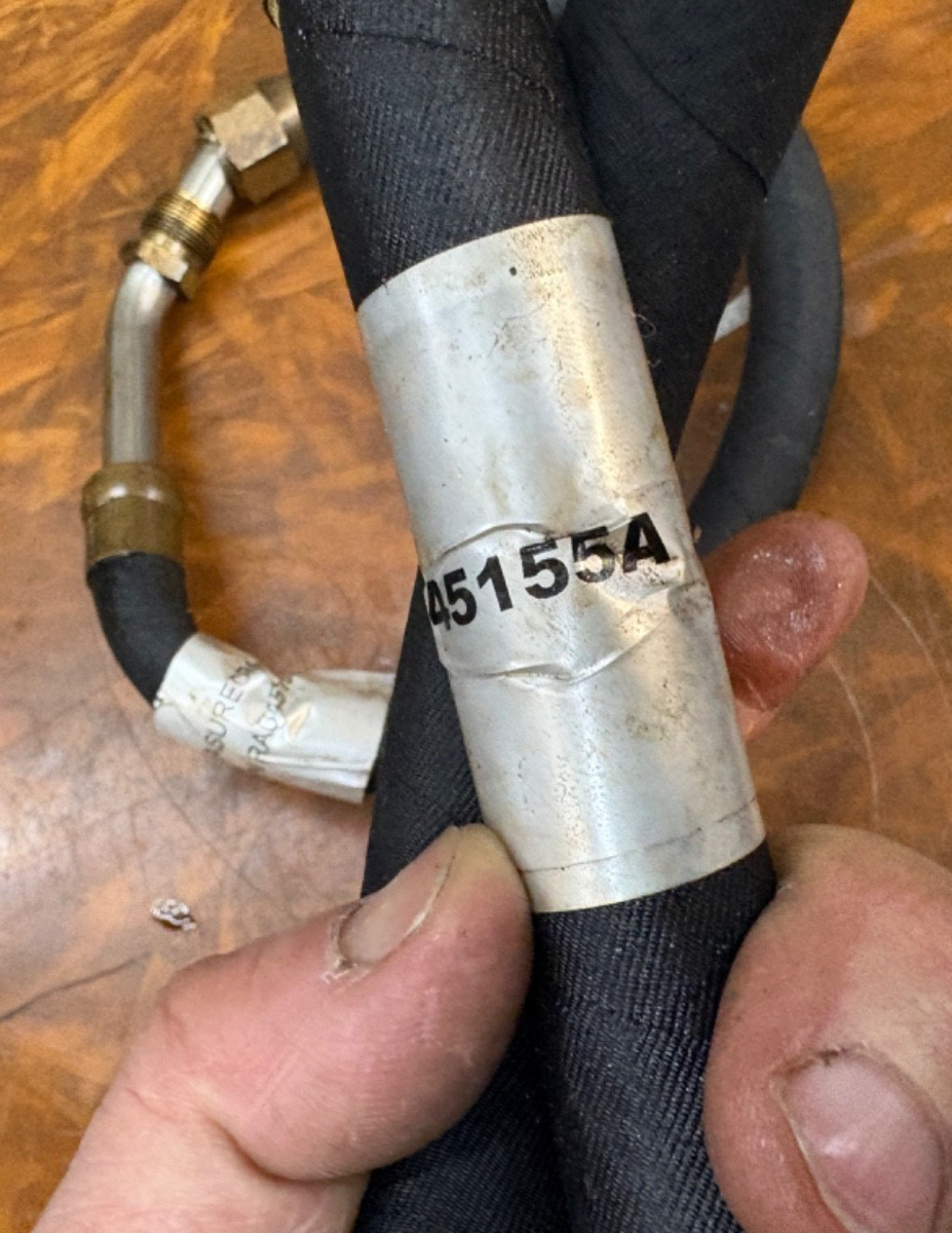 CRUSADER REMOTE OIL FILTER HEADER W/ HOSES & ADAPTER RA98106A R079051...