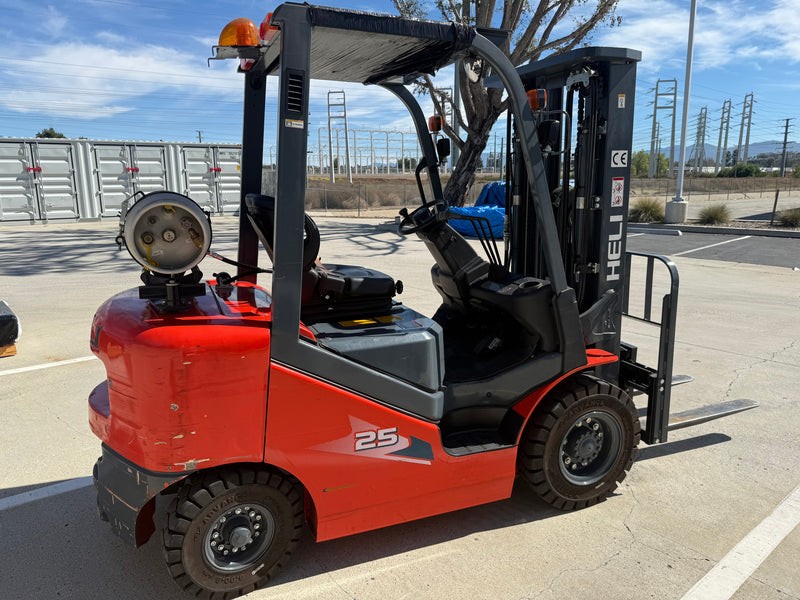 2022 Heli CPYD25-M1H 4300 lb Pneumatic Tire Forklift, ONLY 422 Hrs!