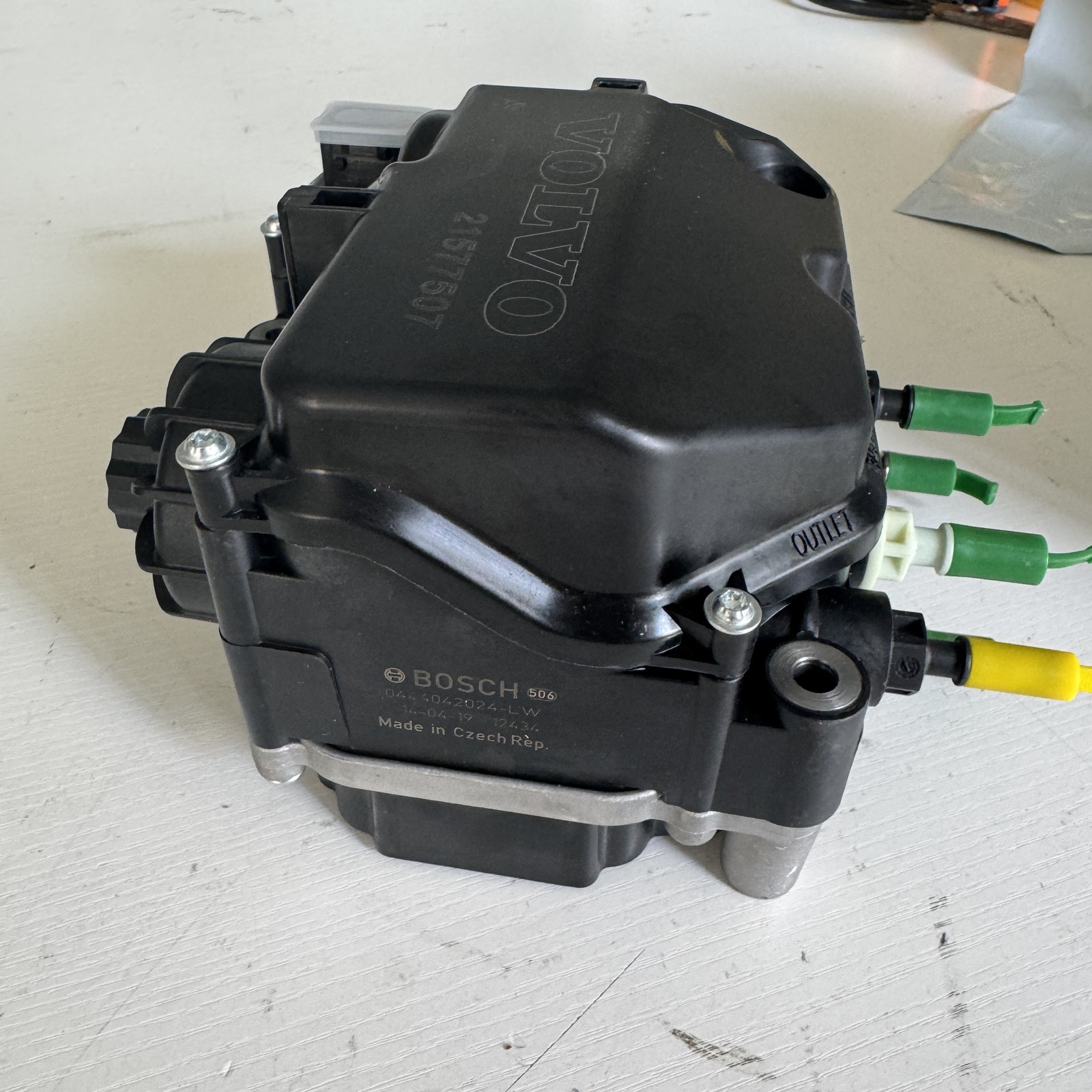 DEF PUMP FOR VOLVO MACK 12V D13 21577507 21577511 21332701 23753845 85003864