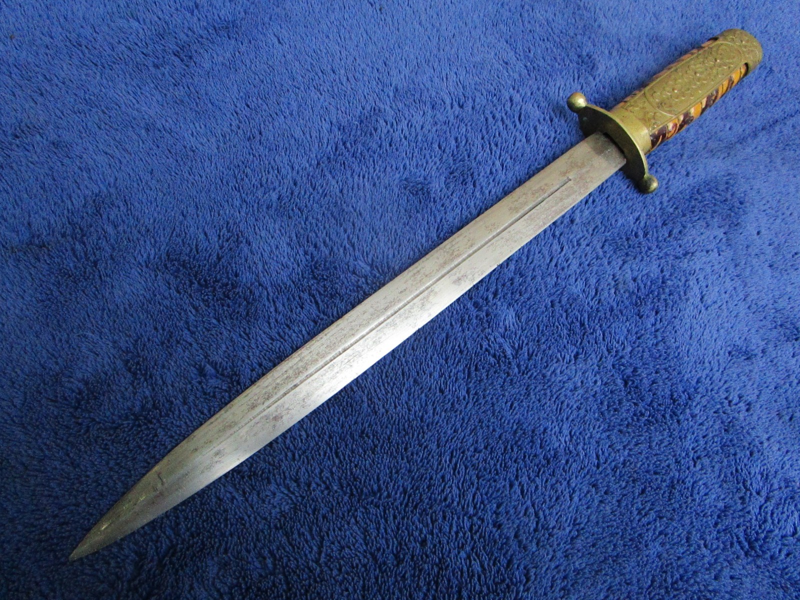 RARE ORIGINAL WW2 CHINESE NATIONALIST CHAI KAN SHEK DAGGER AND SCABBARD