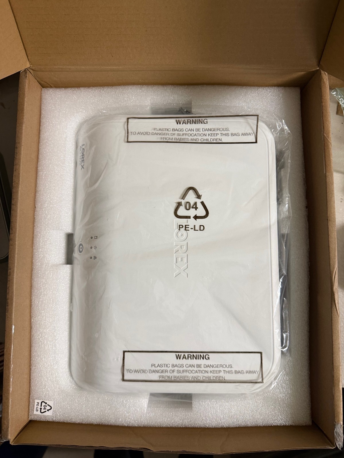 Lorex 4K+ 12MP 16 Channel (8 Wired+8 Wifi) 2TB Smart Fusion NVR N910A62