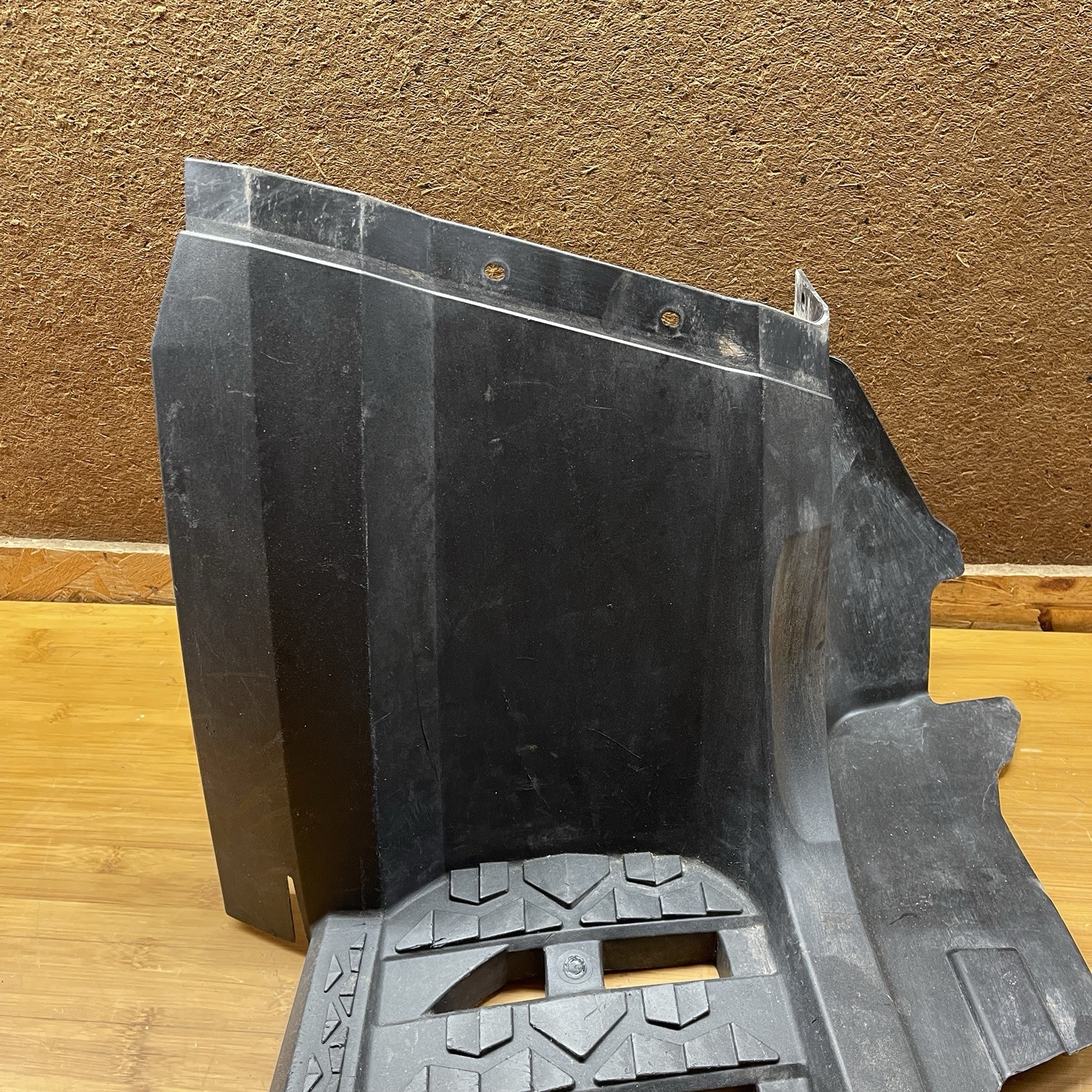 Can-AM OEM LH Footwell Outlander 400 650 800R *CRACKED* 705003632