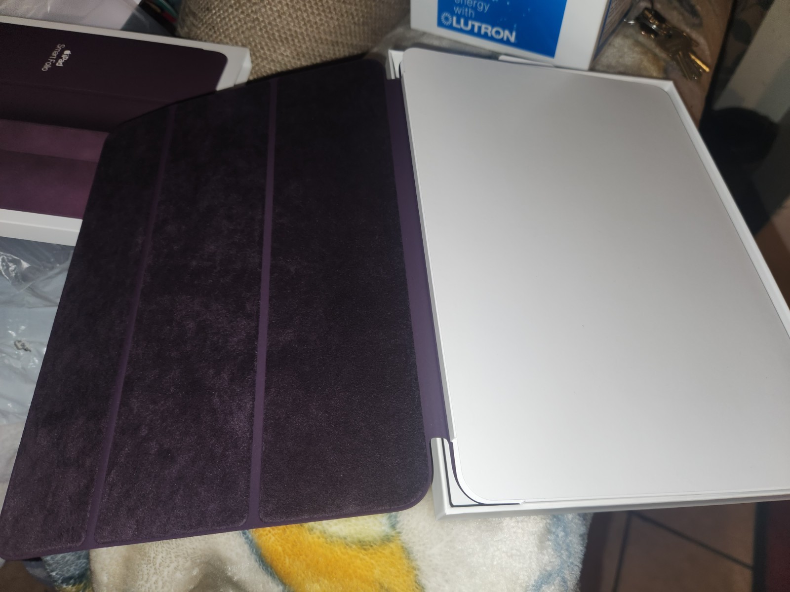 Official Apple iPad Air 4th / 5th Gen 10.9" Smart Folio Cover Case DARK CHERRY