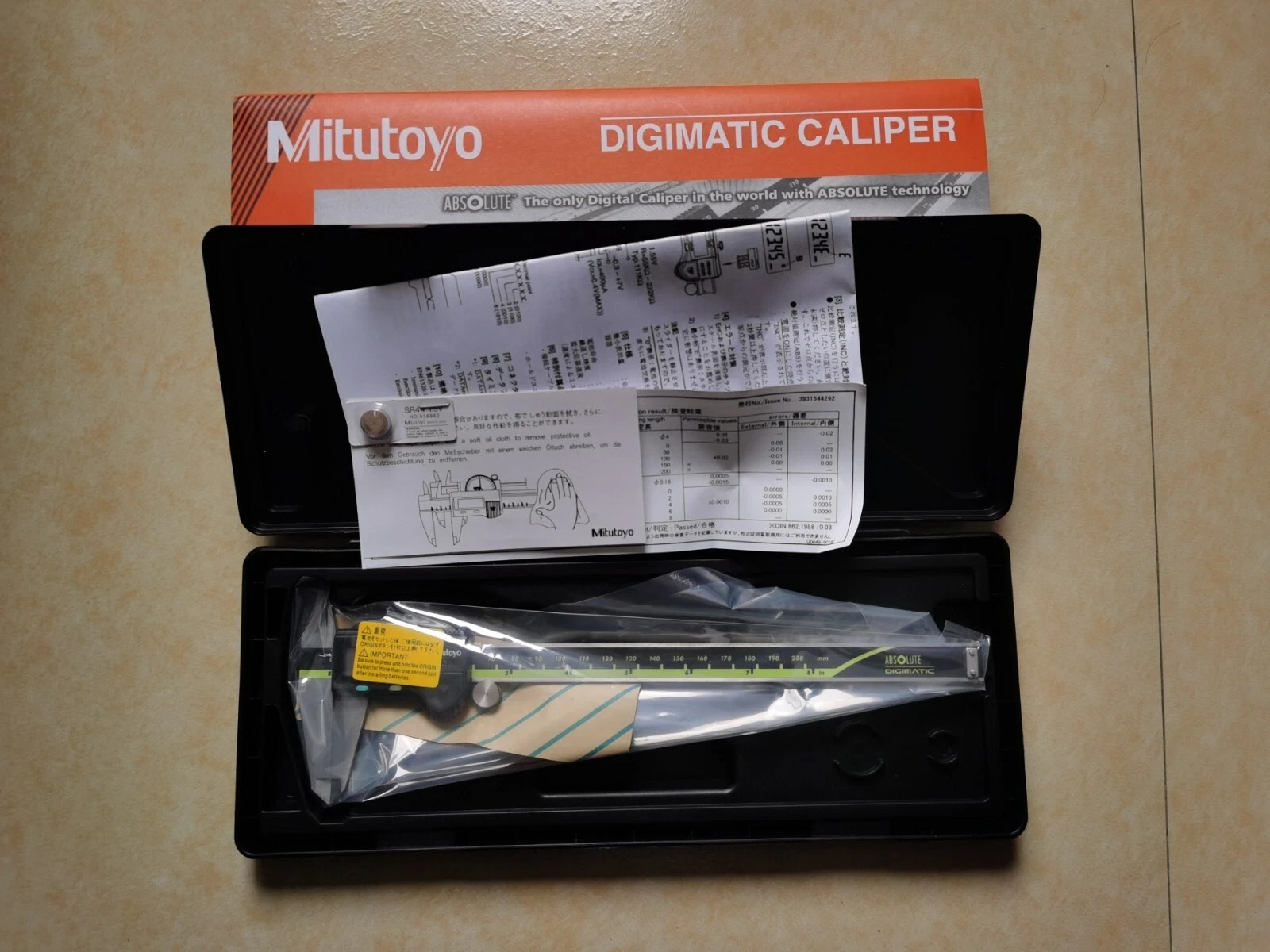 Mitutoyo 500-197-20/30 200mm/8" Absolute Digital Digimatic Vernier Caliper