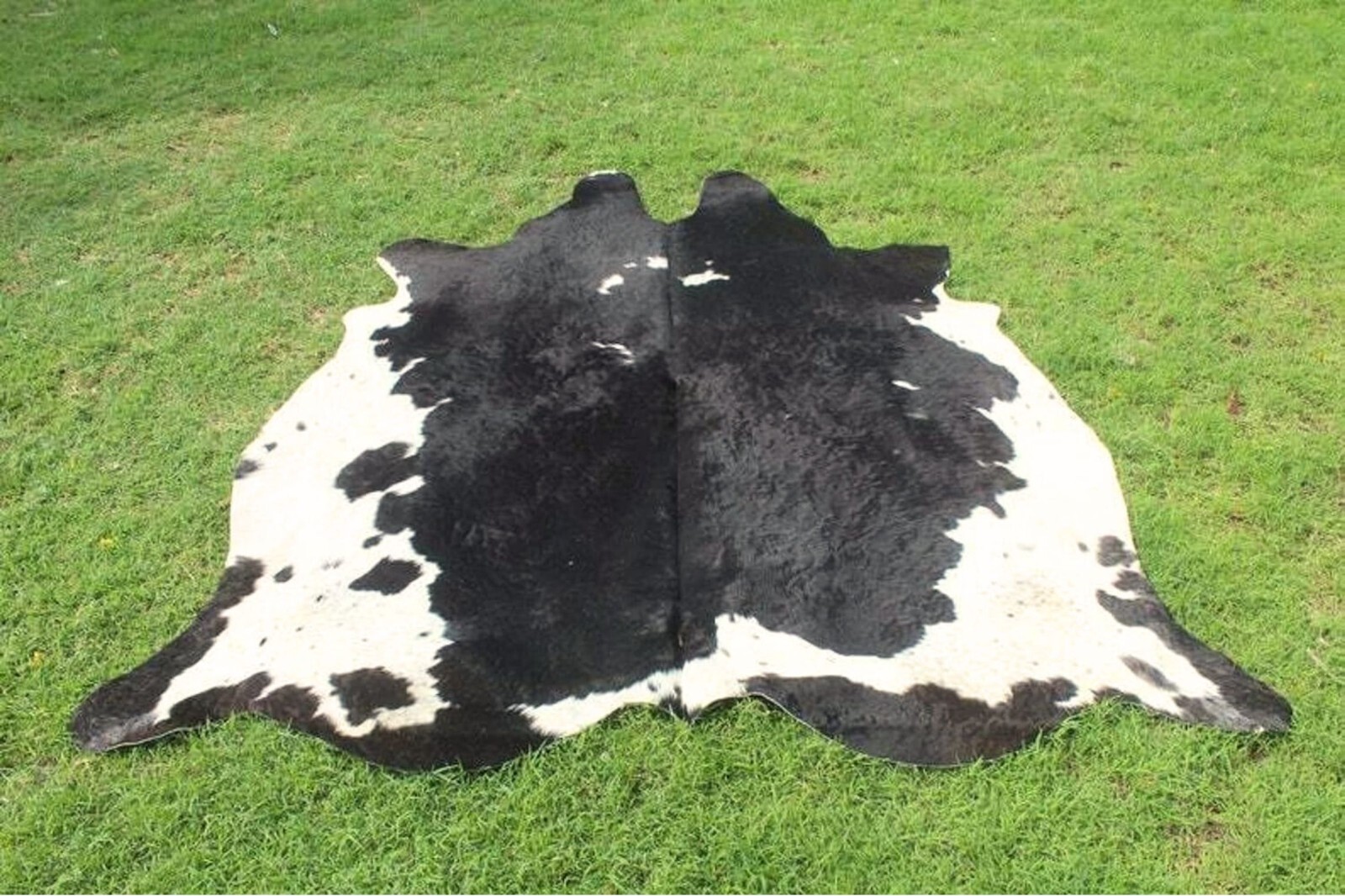 NEW LARGE 100% COWHIDE LEATHER RUGS TRICOLOR COW HIDE SKIN CARPET AREA