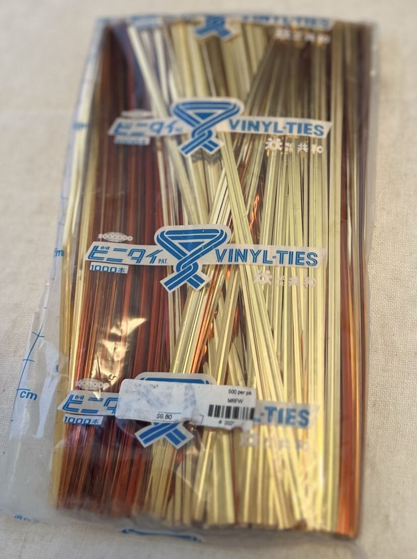 Metallic Viny- Twist Ties - 500 Per Package - Gold, Silver, or Red -4" and 6"