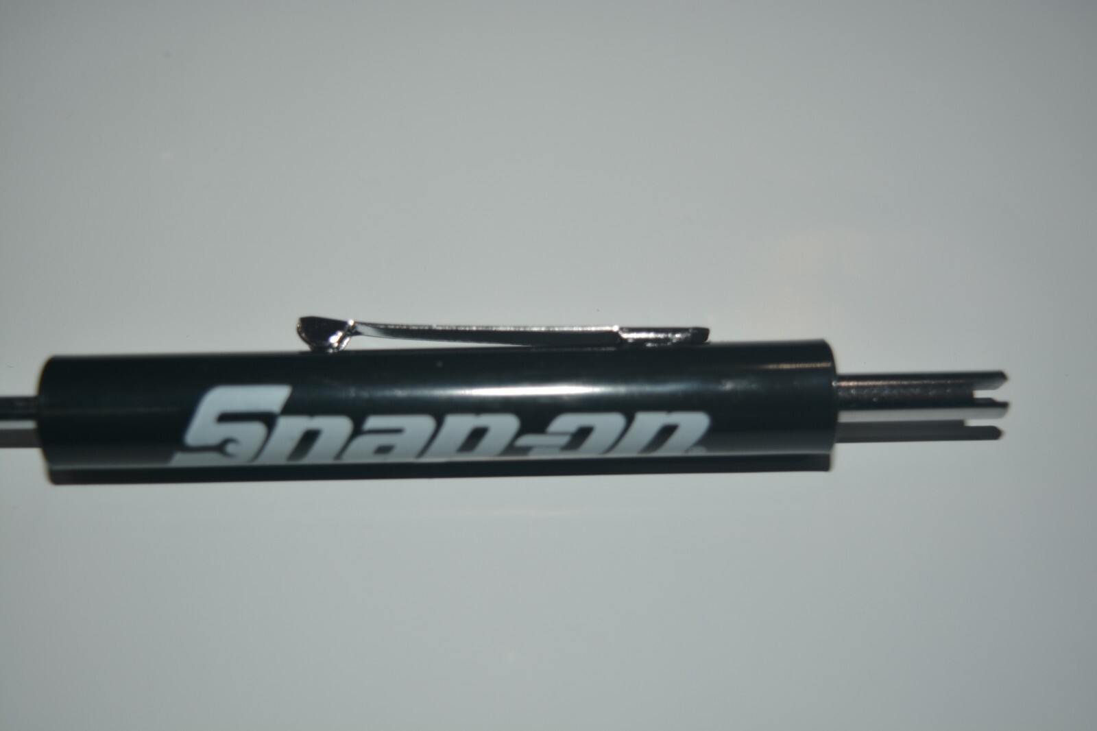 SNAP ON TOOLS PROMO POCKET FLAT SCREWDRIVER TIRE VALVE CORE REMOVER TOP 100PC