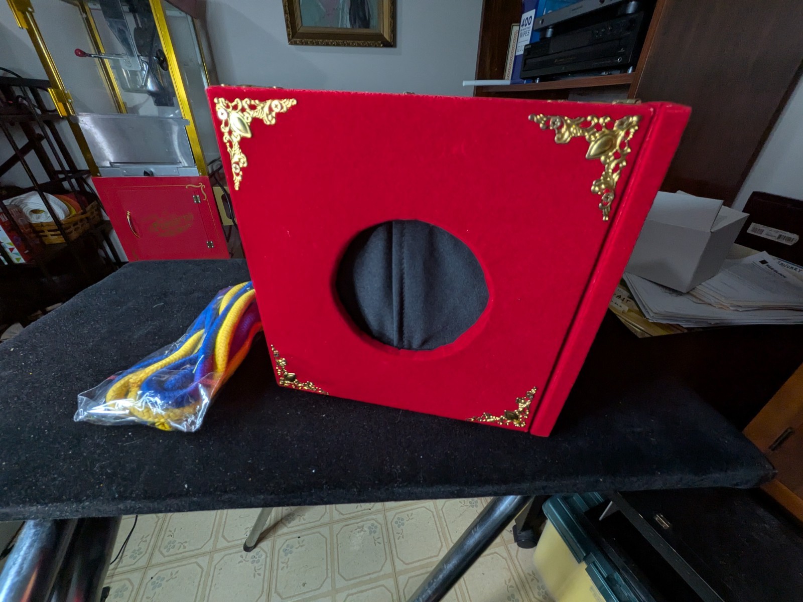 Deans's Box Magic Rope Trick (Replica)