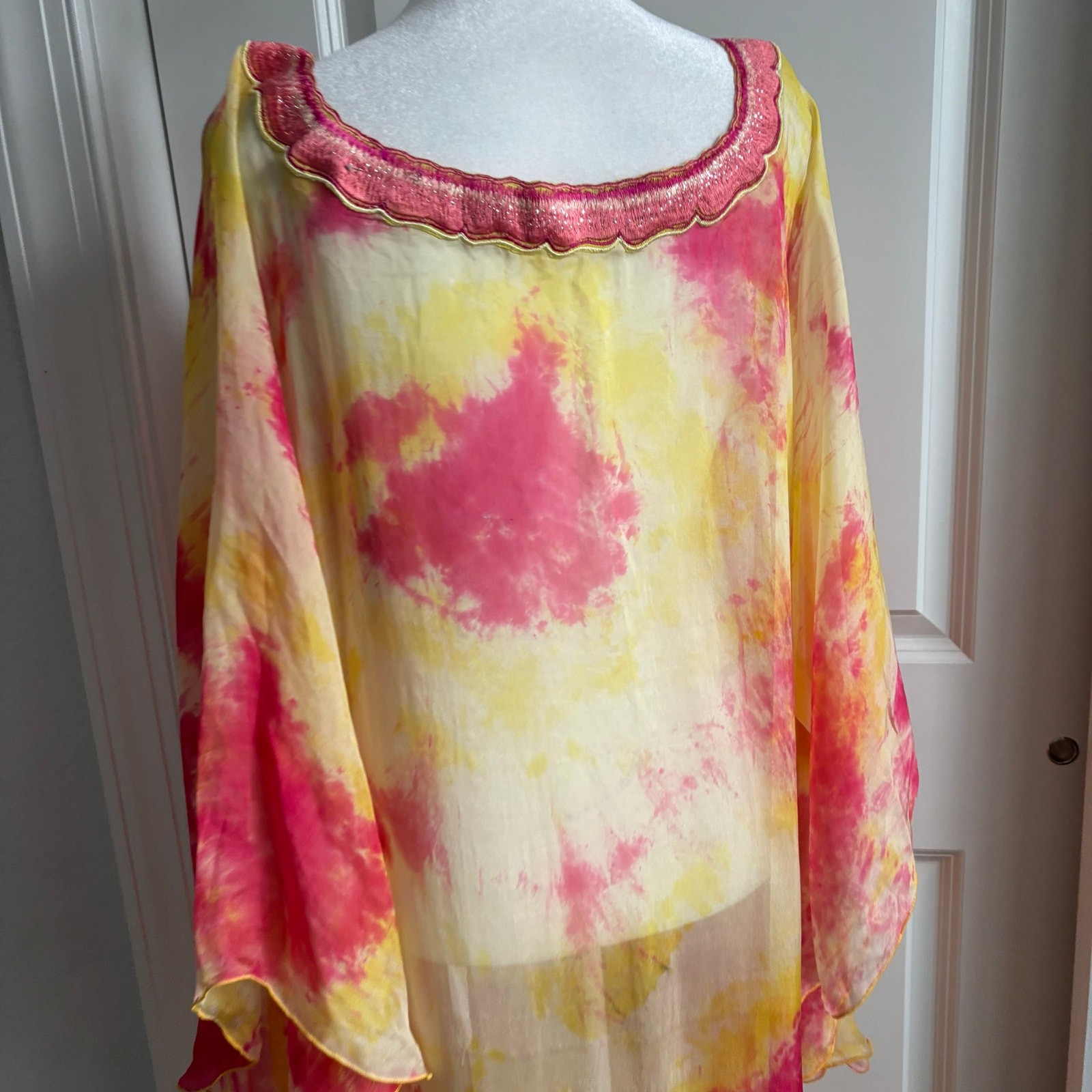 Stunning Silk Women’s Tie Dye Multicolor Kaftan Boho Ethereal Coverup OS