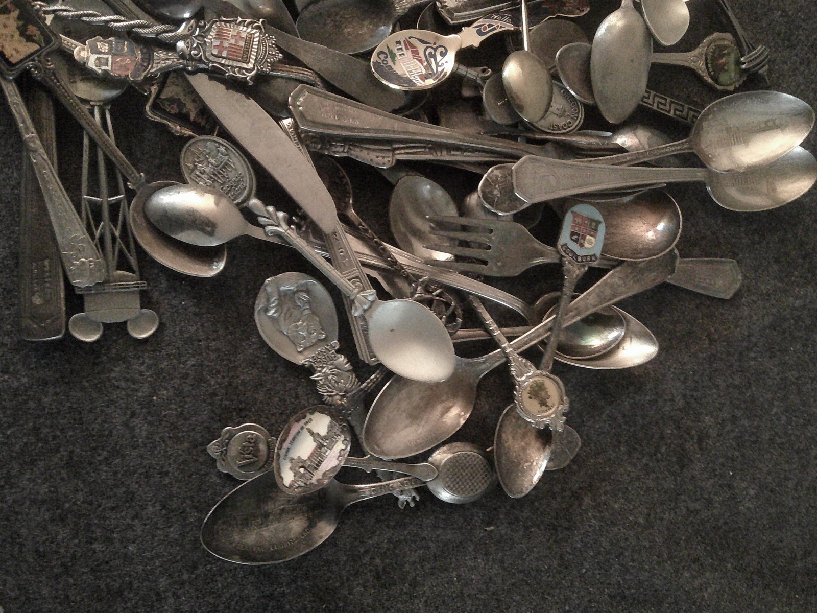 Mixed Lot Vintage Antique Souvenir Spoons -Silverplate, Pewter, Etc.- 85 pieces