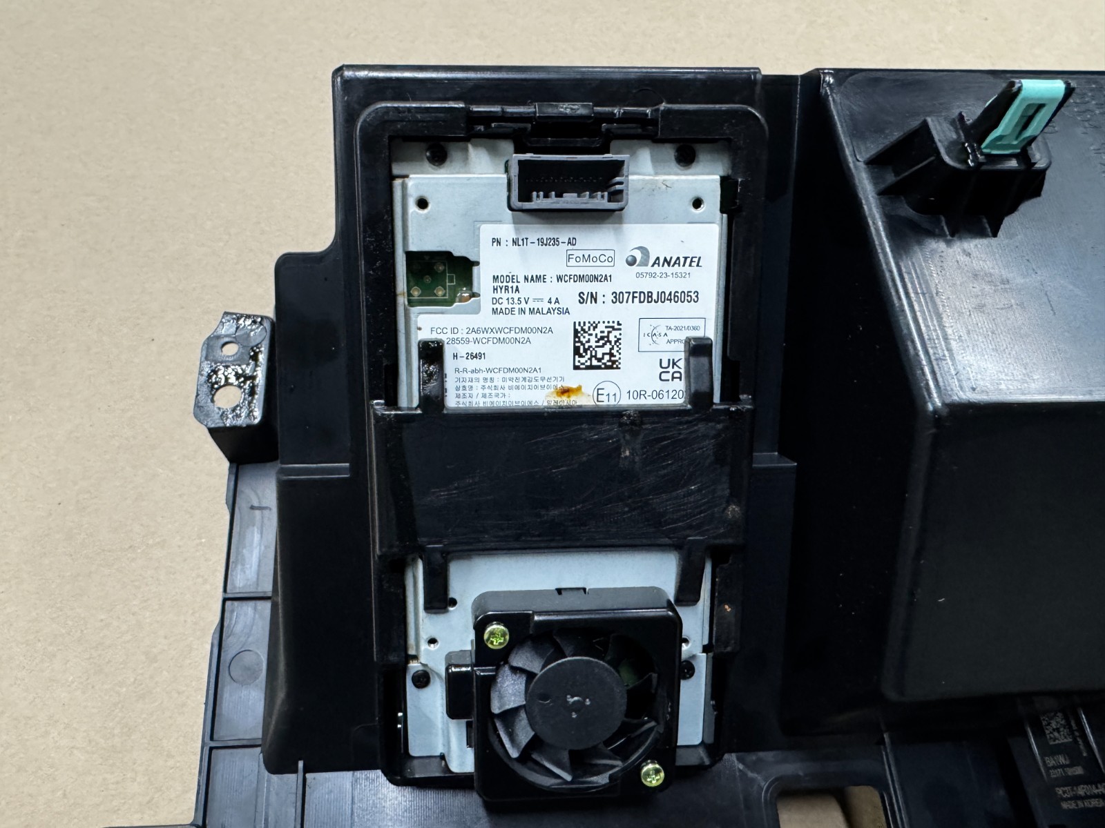 2023-2026 Ford F-250 F-350 Console Charging Pad Station Charger OEM