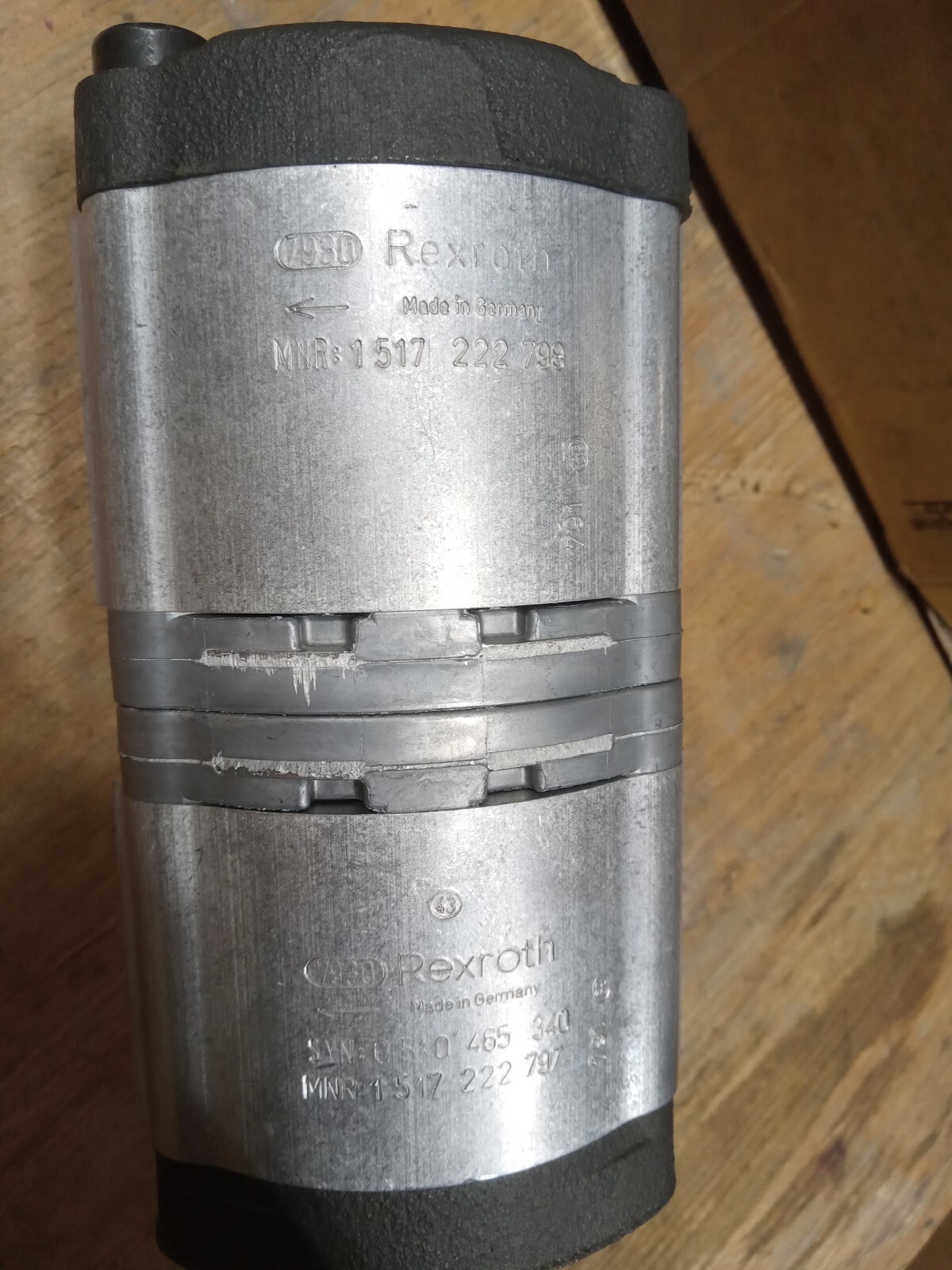 REXROTH hydraulic pump 7930 MNR 1517222797 NEW 1517222798 SYN 0510465340