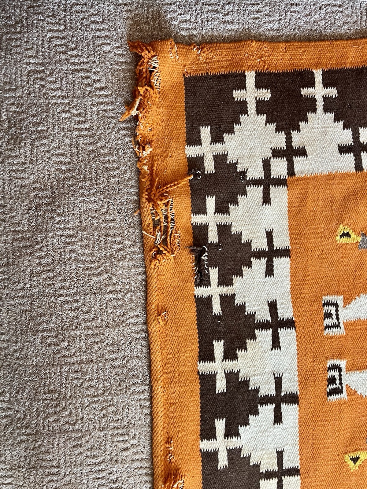 Beautiful Vintage Navajo Yie Rug Native American 47 x 33 Home Spun Wool As Is