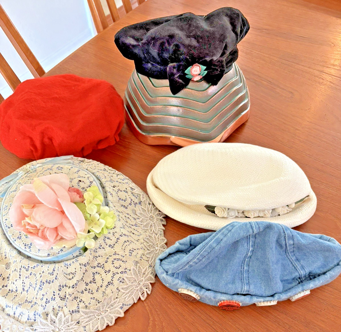 LOT OF 5 VINTAGE HATS, AS IS,