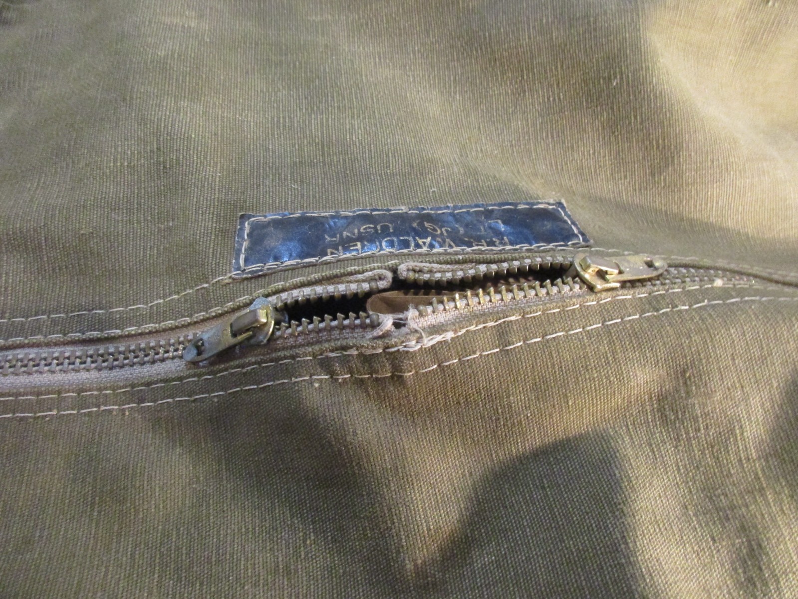 U.S.N.R. NAMED AVIATORS KIT BAG AN 6505-1 U.S. GOVERNMENT MILITARY