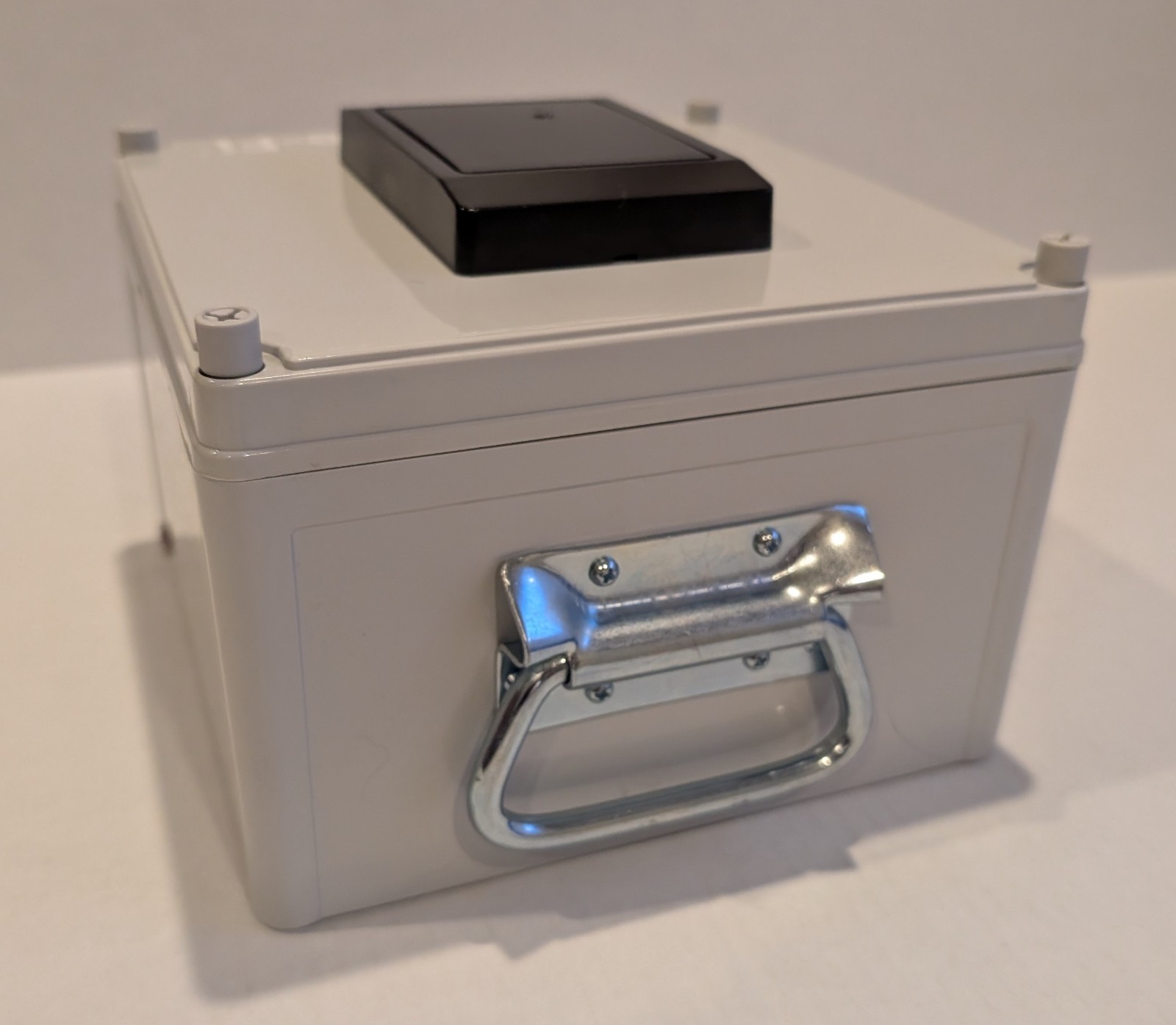 Sure-Fi Portable Access Kit Wiegand DS004 Controller and Remote HID ThinLine II