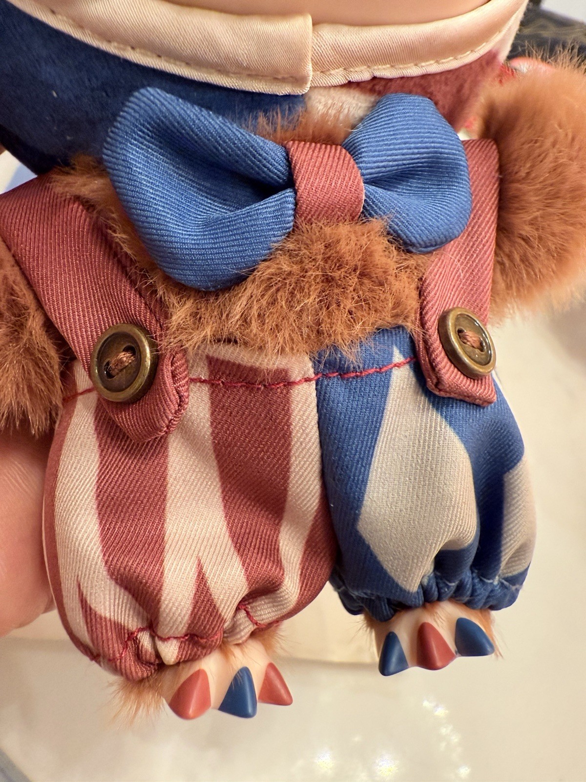 Pop Mart, Why So Serious Series Vinyl Plush Pendant (JUGGLING CLOWN)