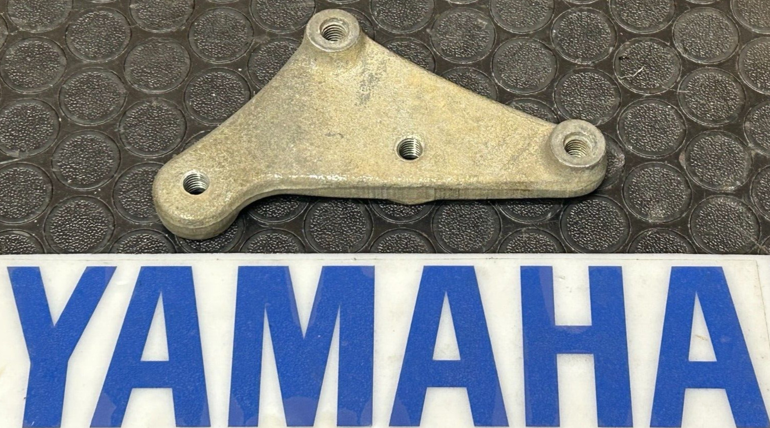 88-02 YAMAHA BLASTER YFS200 OEM REAR BRAKE CALIPER STAY MOUNT BRACKET ✅FASTSHIP✅
