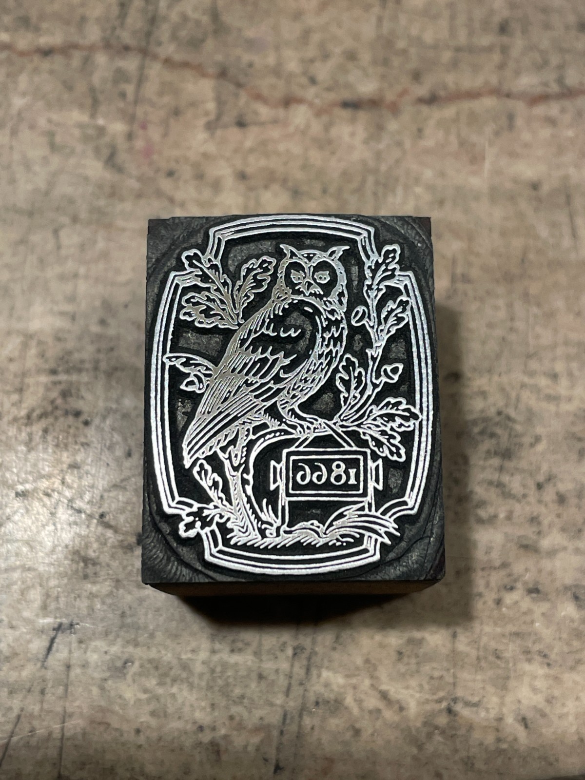 Printing Letterpress Printers Block Owl And Seal / Crest 1866 (1540)