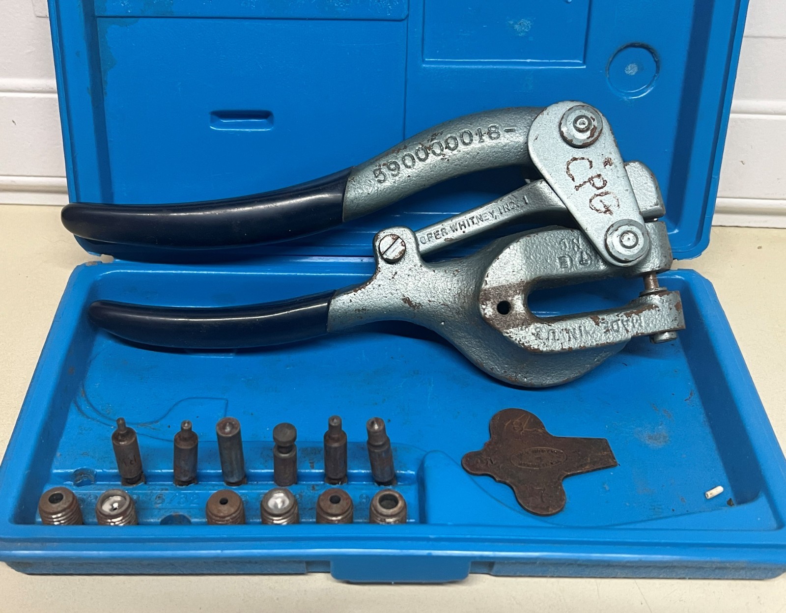 Vintage Roper Whitney No. 5 Jr. 7-Piece Die Hand Punch Set Complete in Case USA