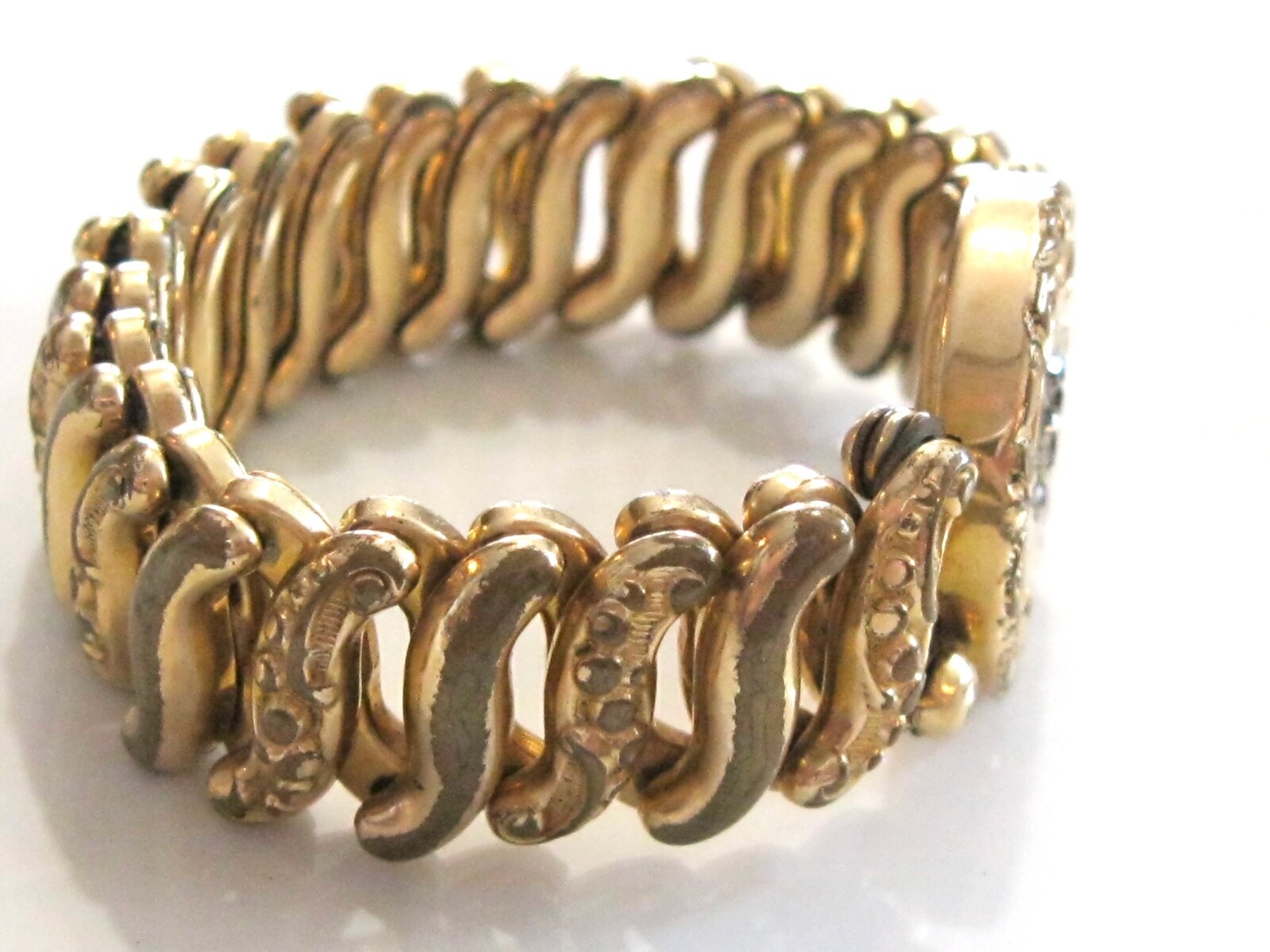 VINTAGE 1940'S WWII ERA SWEETHEART EXPANSION STRETCH BRACELET w RHINESTONES ACME