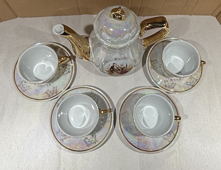 Romeo And Juliet Tea Pot 4 Tea Cups 4 Saucers Gold Trim Handles Iridescent White