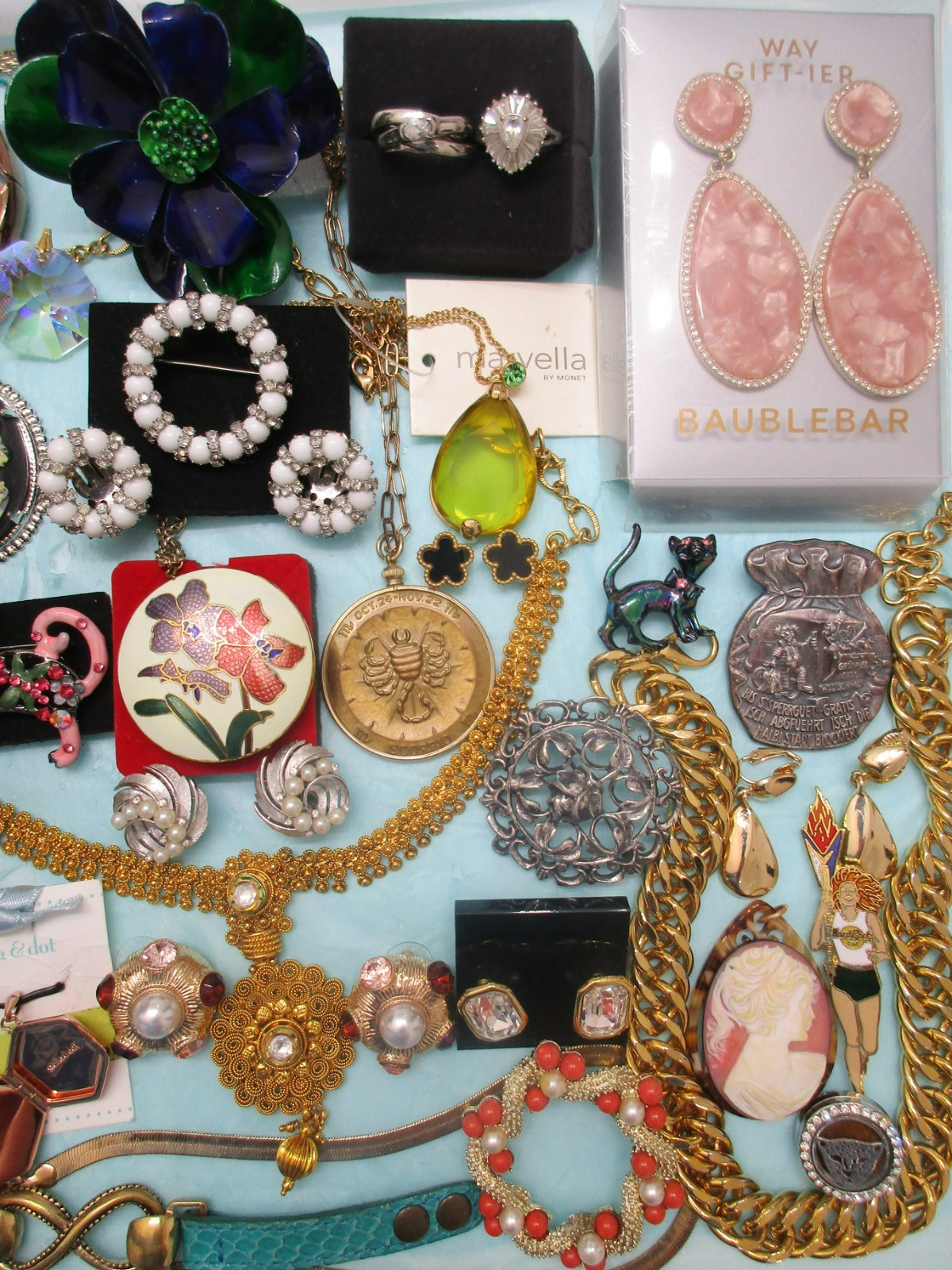 Vtg to Now Lot JEWELRY WEISS C.TRIFARI,925 Swiss Piano+Cameo Locket brooch,ring+