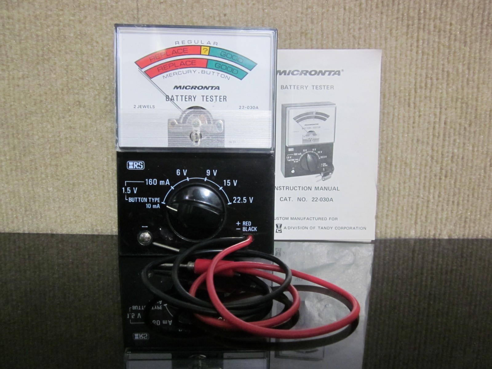 Vintage Radio Shack Battery Tester Meter Micronta Cat. No. 22-030A Tandy