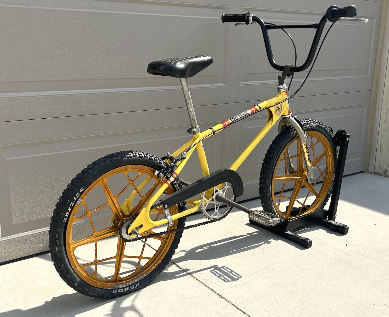 Old School BMX 1979 JAG Complete w/ OG Paint & Decals + Real Gold Motomags LOOK@