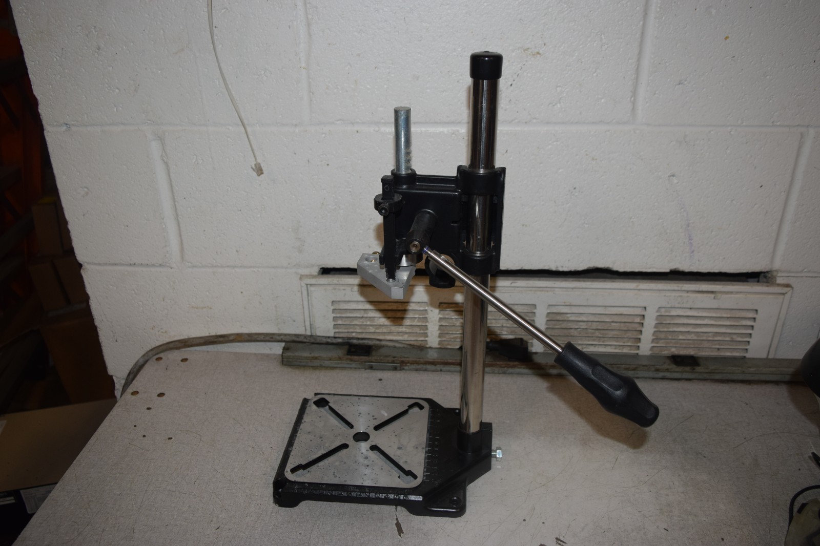 Systech Illinois 18" Rigid Package Can Piercing Station