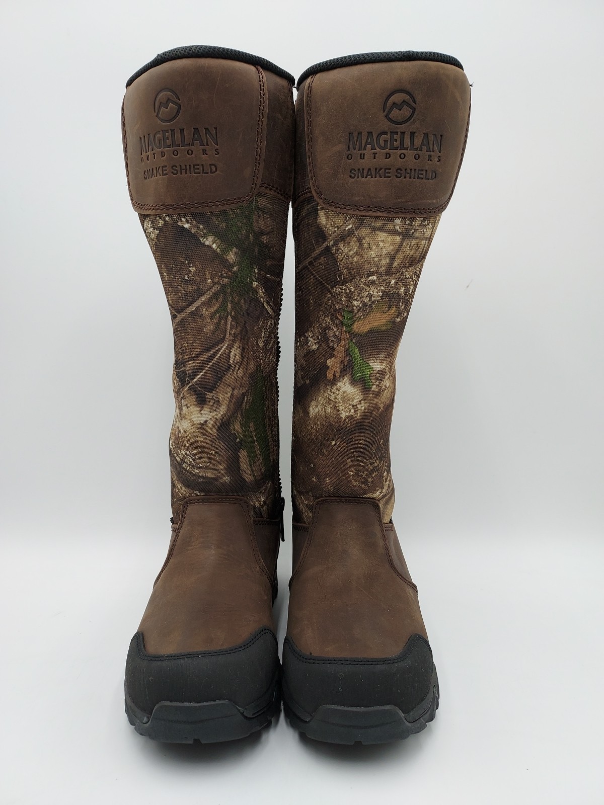 Magellan Outdoors Womens Sz 6B Snake Shield Armor 3.0 Realtree Edge APX  (K4-D4)