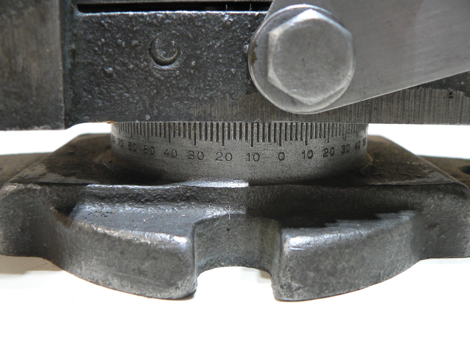 Palmgren No.000 Tilting Vise with Swivel Base 2-1/2" Jaws Opens 2-1/2"