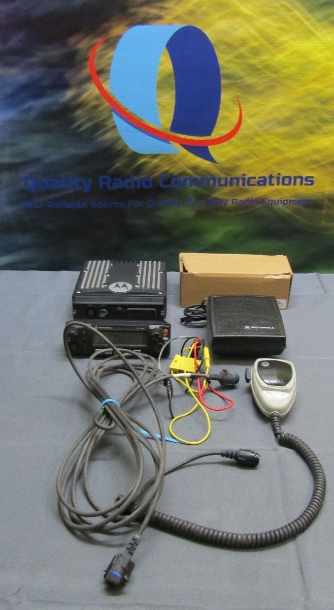 Motorola XTL2500 450-520 MHz UHF Remote Head Two Way Radio M21SSM9PW1AN