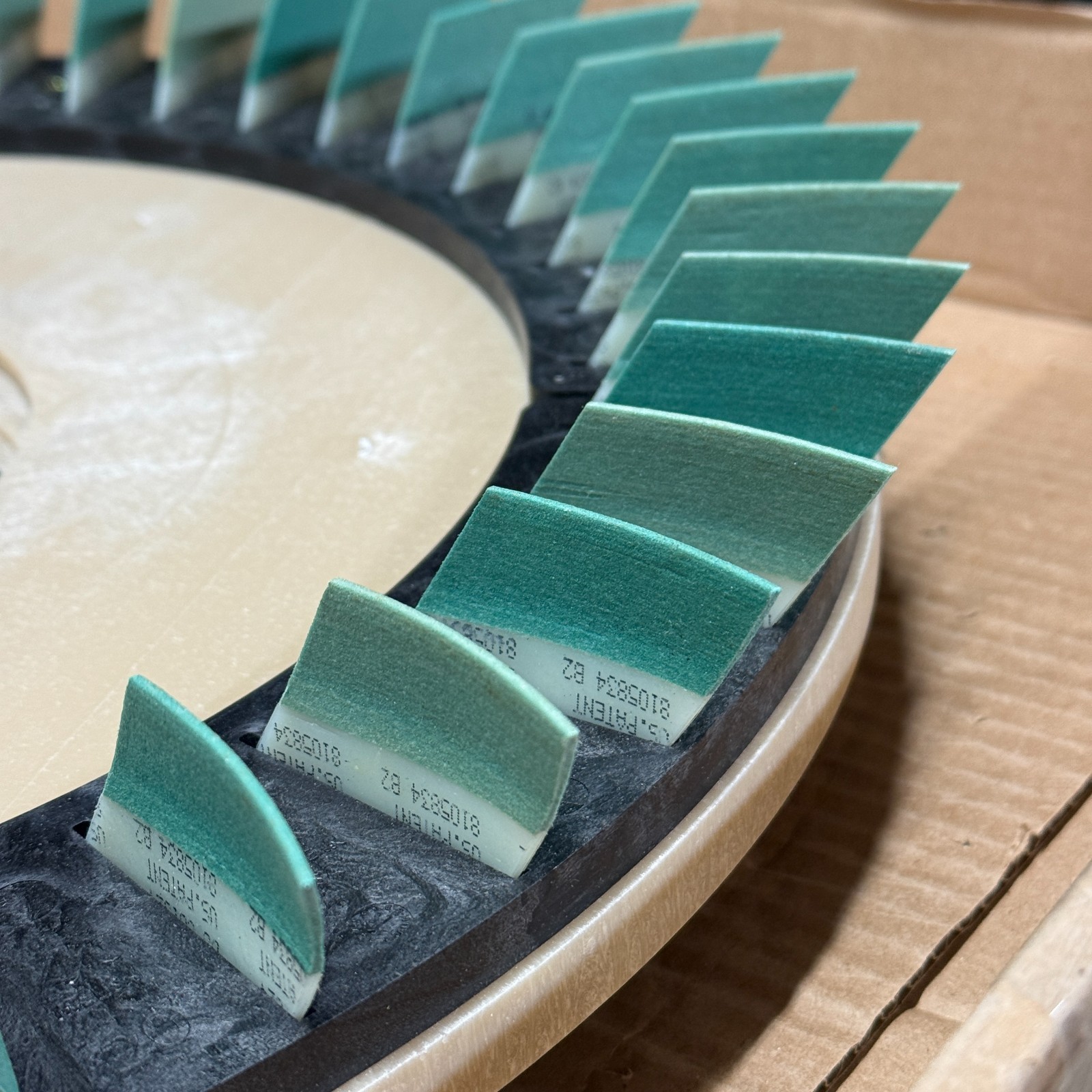 NOS DIAMABRUSH 912001240 Polymer Polishing Abrasive Pad 400 Grit 20" Diameter