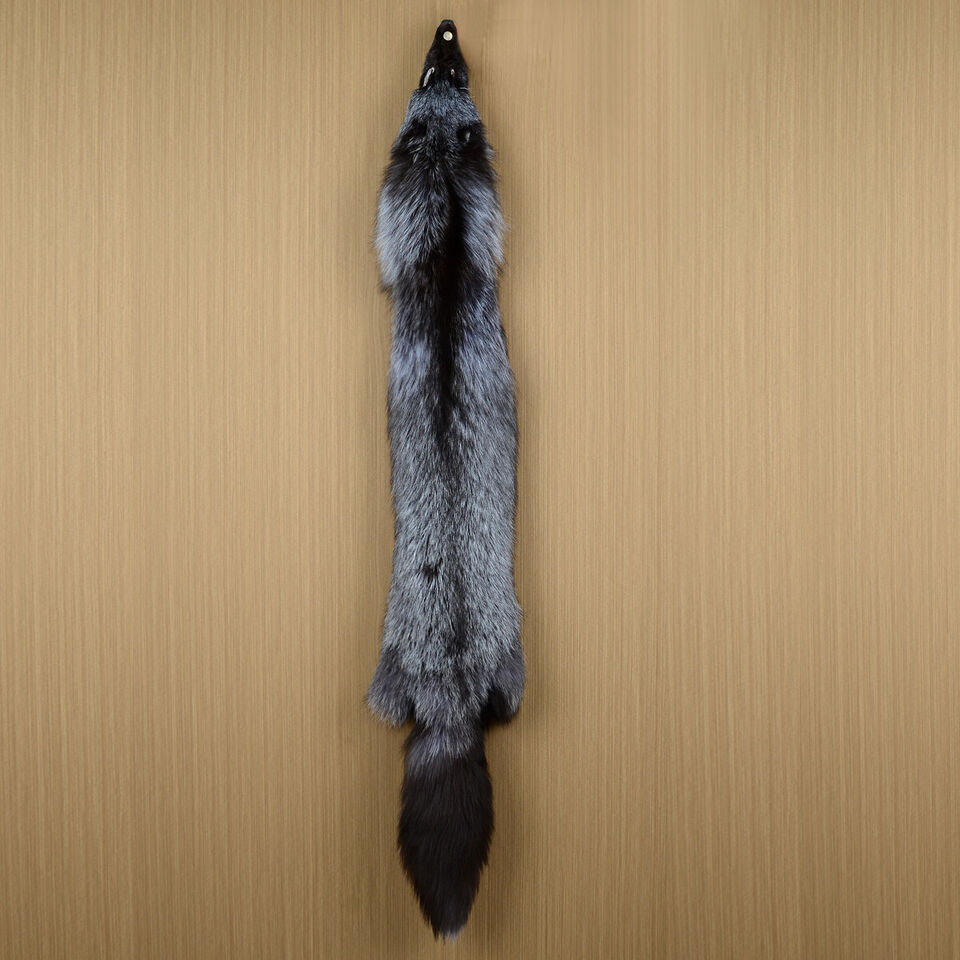 100% Natural Silver Fox Skin Hides Tanned Real Fur Pelt Leather Decor 39-47 inch
