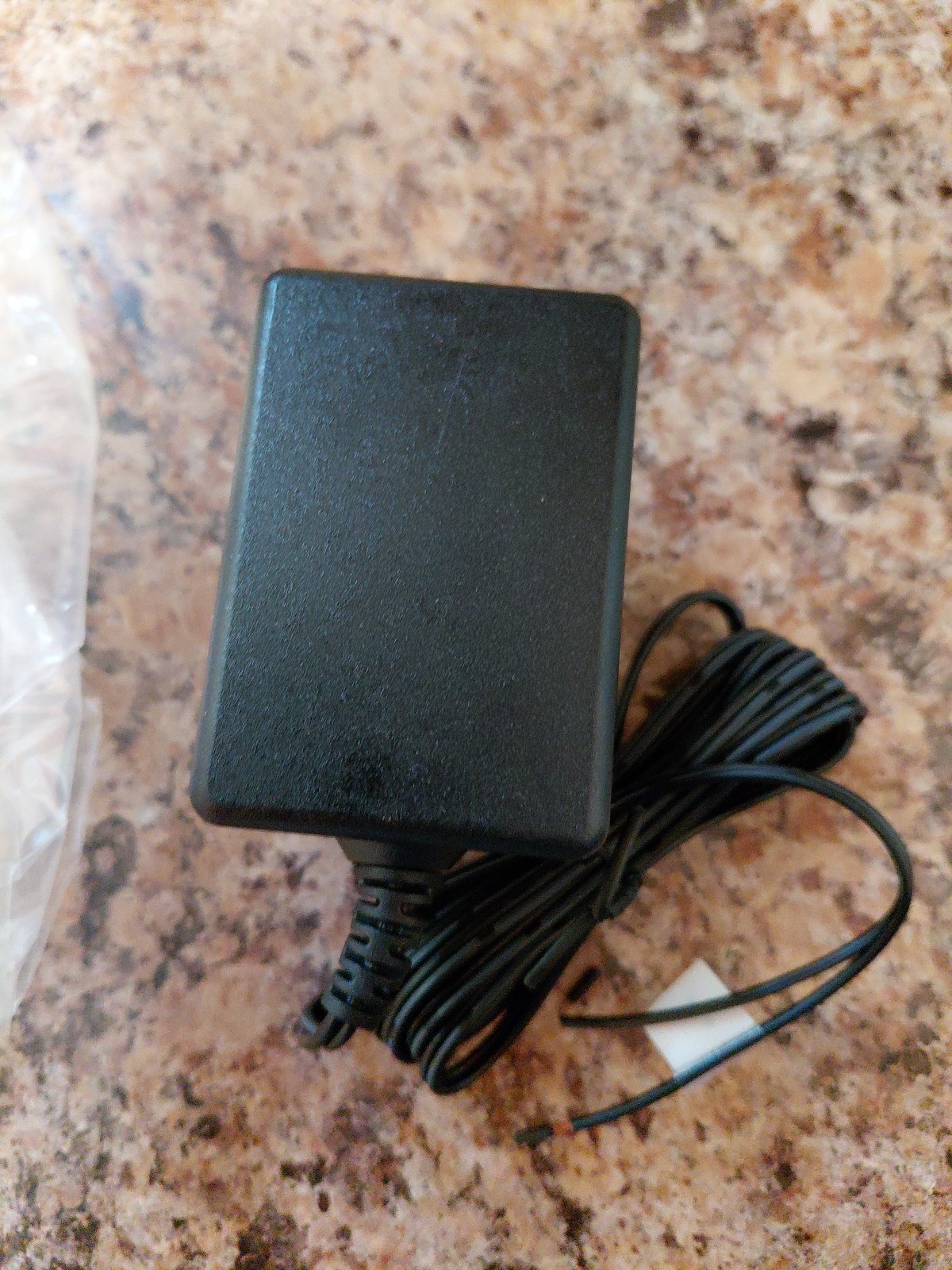 TRIAD Magnetics 376L WSU120-0700- NEW 12V 0.7A