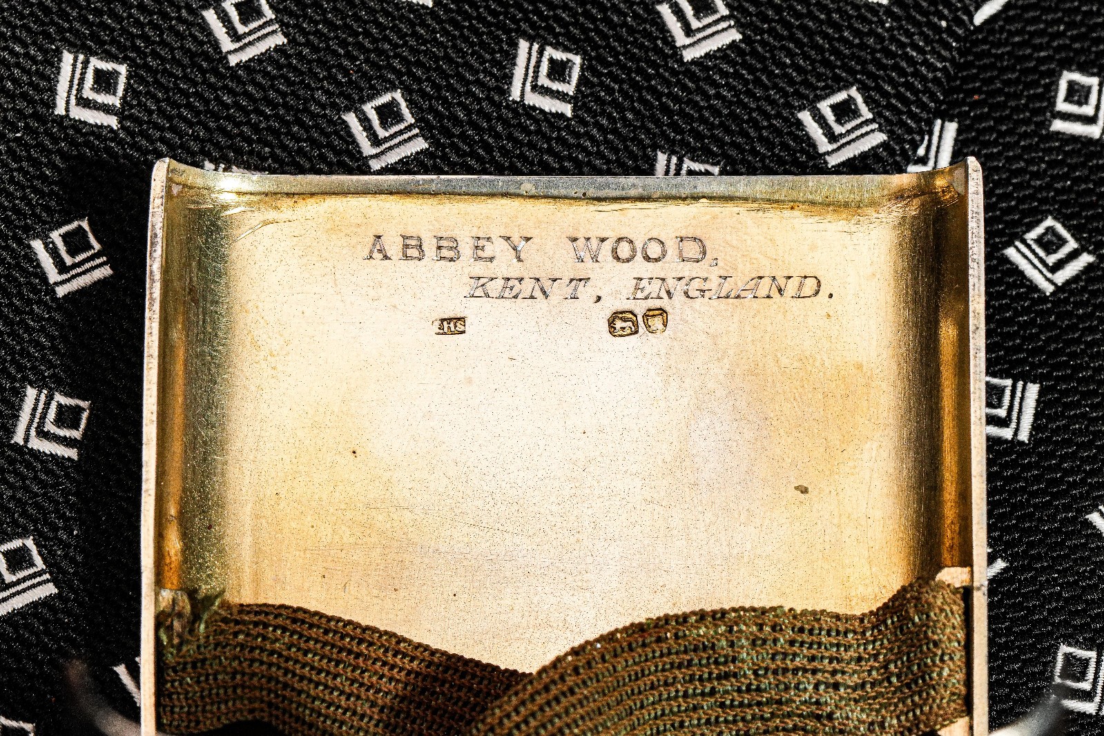 Stunning Antique Victorian Sterling Silver Cigarette Case Armorial Herladic