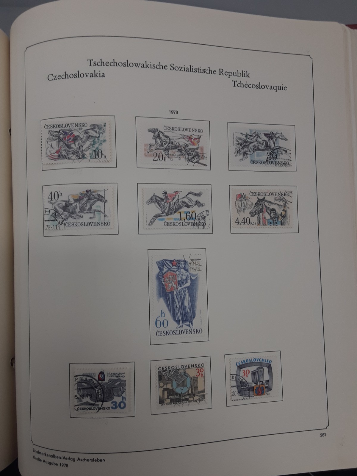 1968-1987 Czechoslovakia Soviet Socialist Republic Abria Album 1,000 + stamps