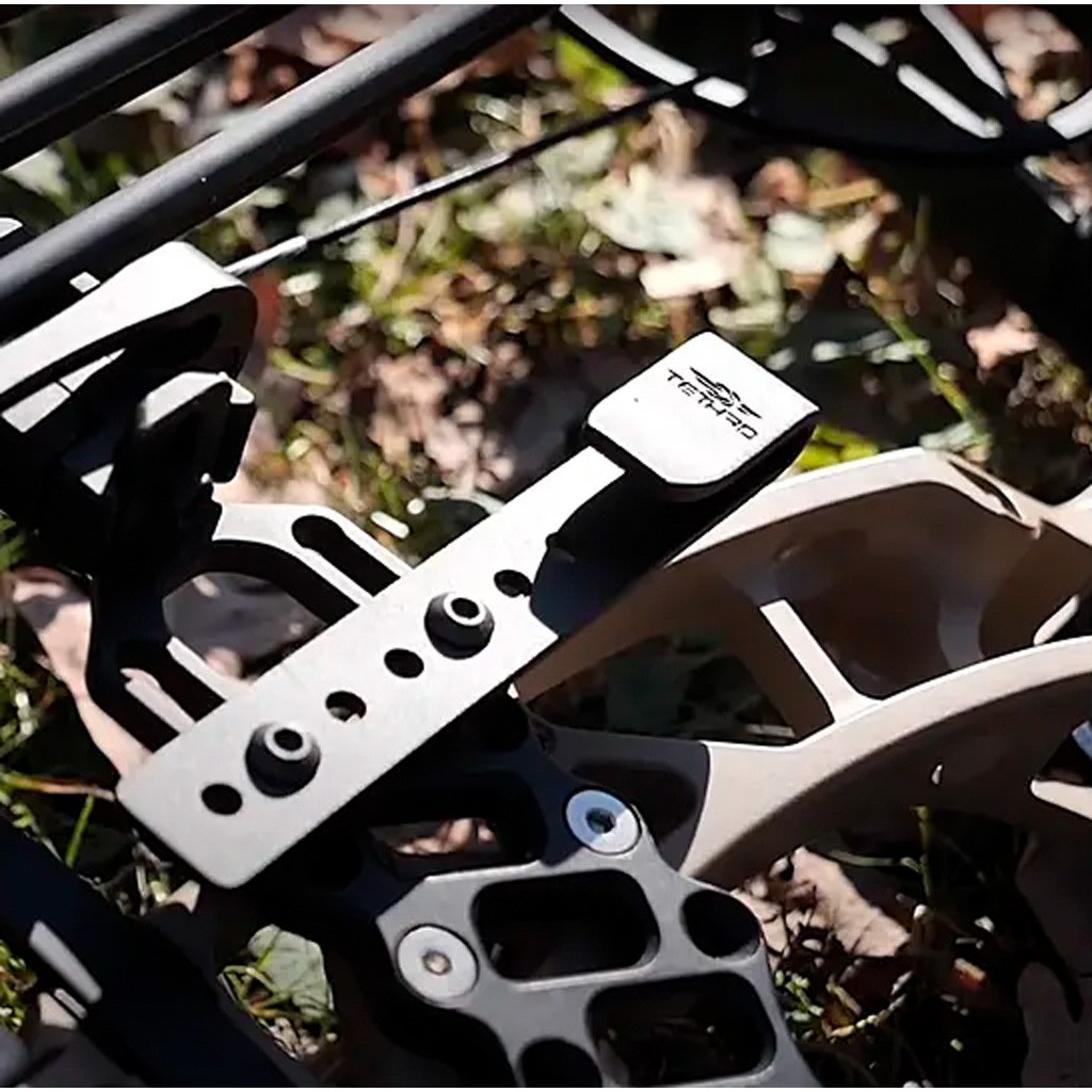 Tethrd Quick Draw Bow Hook