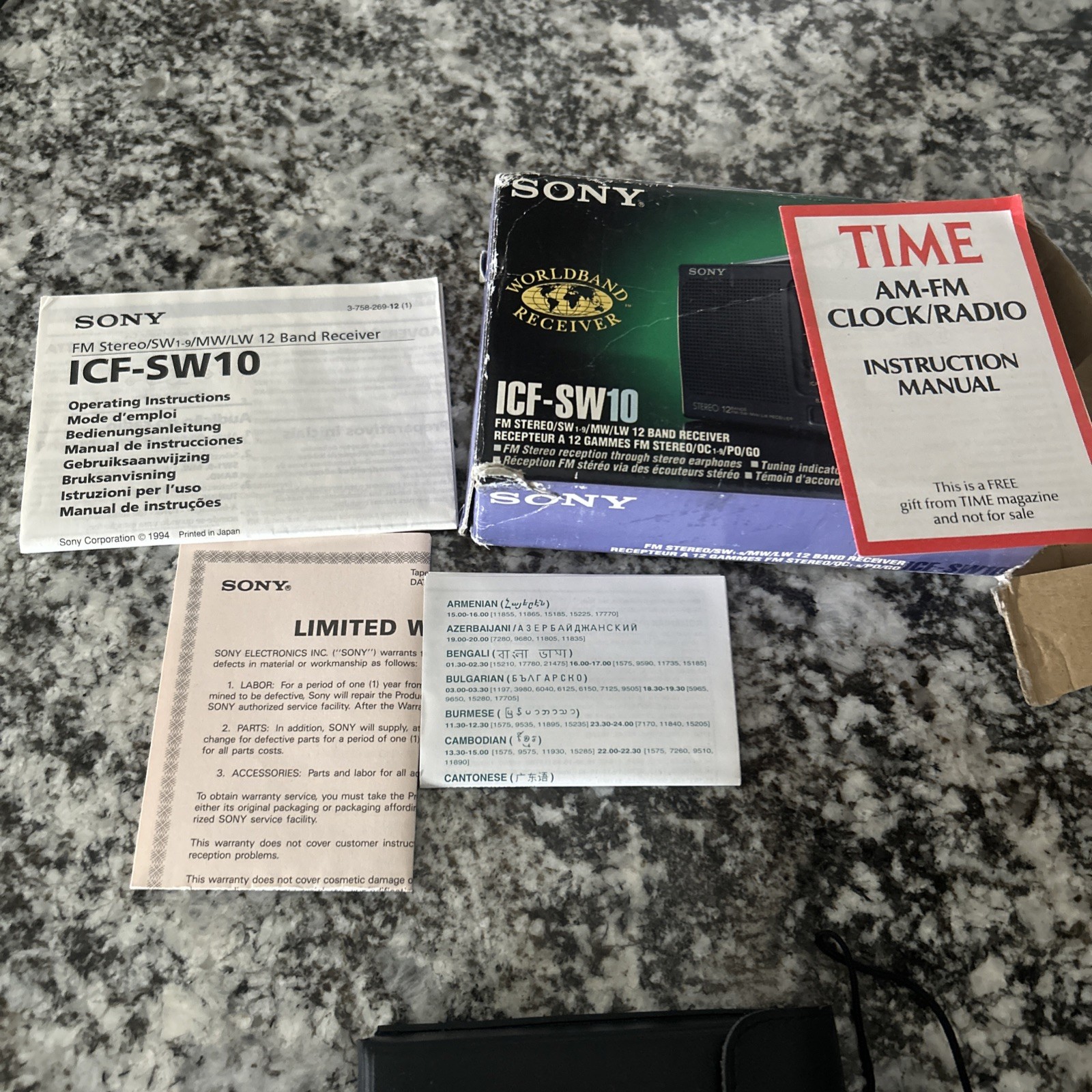 Vintage Sony ICFSW22 Portable Shortwave Radio 12 Band FM MW SW LW Com G2U