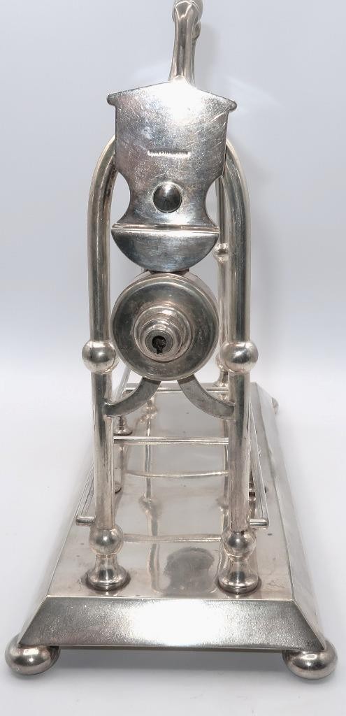 MAPPIN & WEBB Silver Plated Liquor TANTALUS w/ 3 Decanters & Lock, 13" x 12"