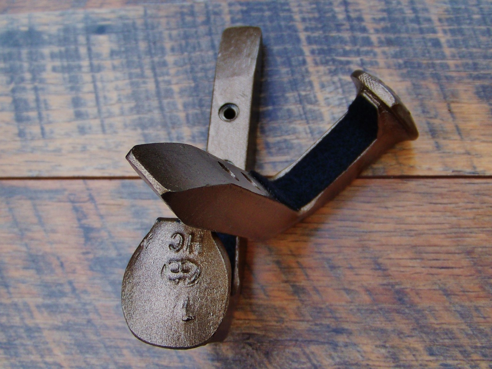 Gun rack hangers hooks wall mount shotgun rifle hunting western decor blacksmith