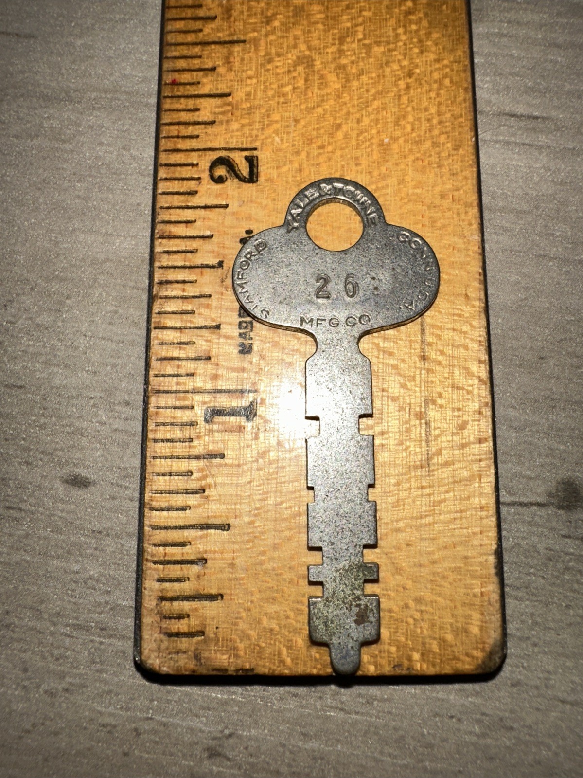 Antique Yale & Towne Flat Key #26 Original