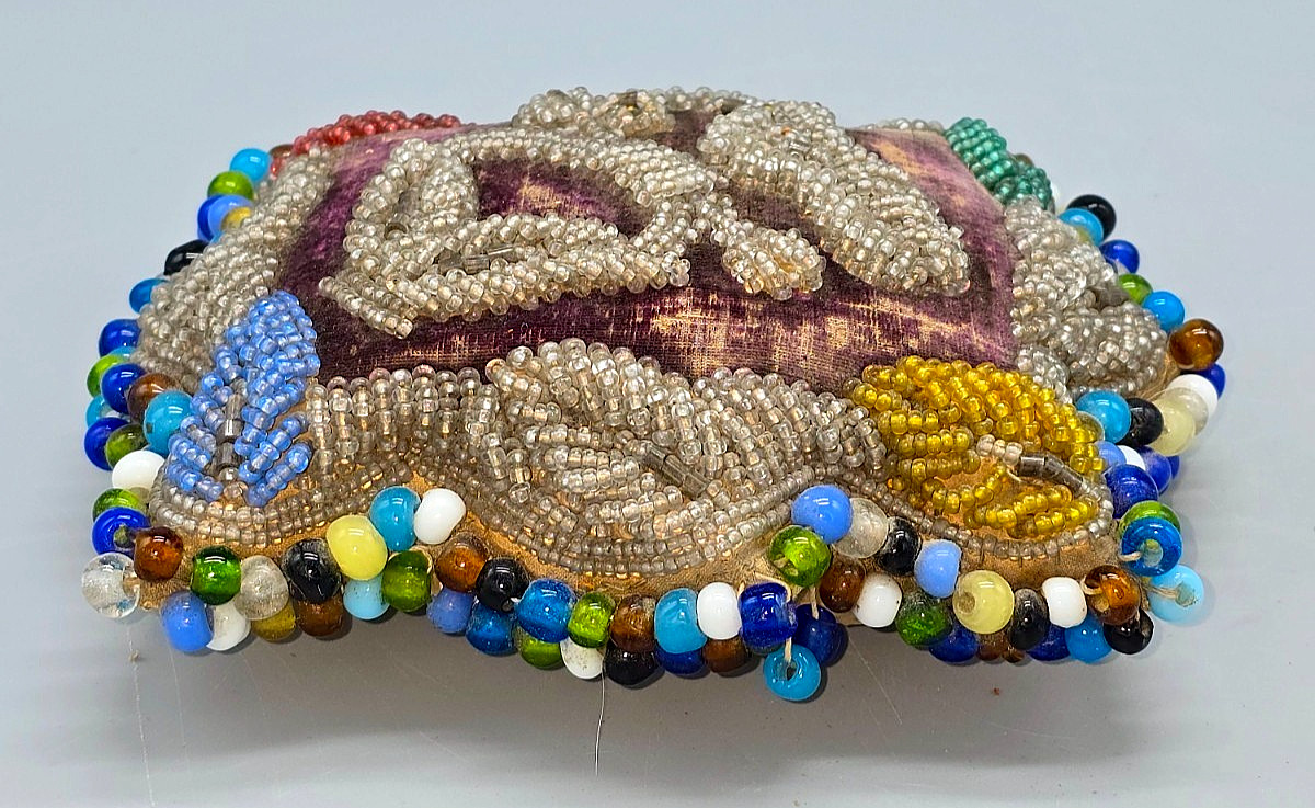 Antique Iroquois Nation 8x6" BEADED BIRD ON BASKET INTRICATE PINCUSHION/WALL ART